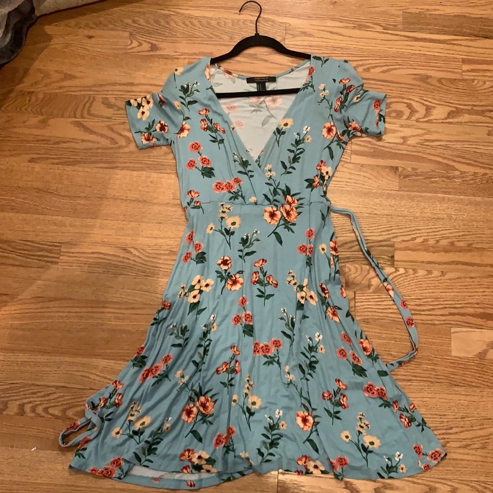 🌸 3/$15 Forever 21 Flower Dress